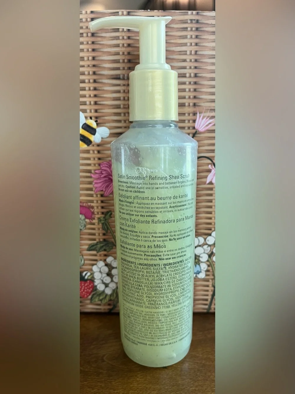 Mary Kay Satin Hands Light Green Exfoliating Shea Scrub Full Size NEW